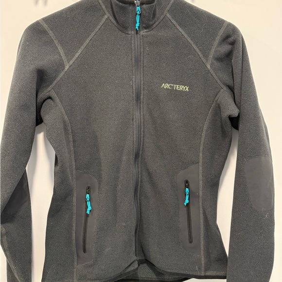 Women’s Arc’teryx Gray Fleece Zip Jacket - Size M - Good condition! - Picture 1 of 6